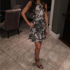 Bebe size 0 lace dress